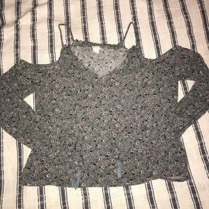 Floral longsleeve shoulder cut out top